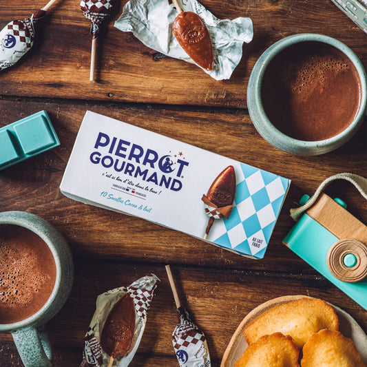 Pierrot Gourmand Milk Chocolate Lollipops 10 ct box